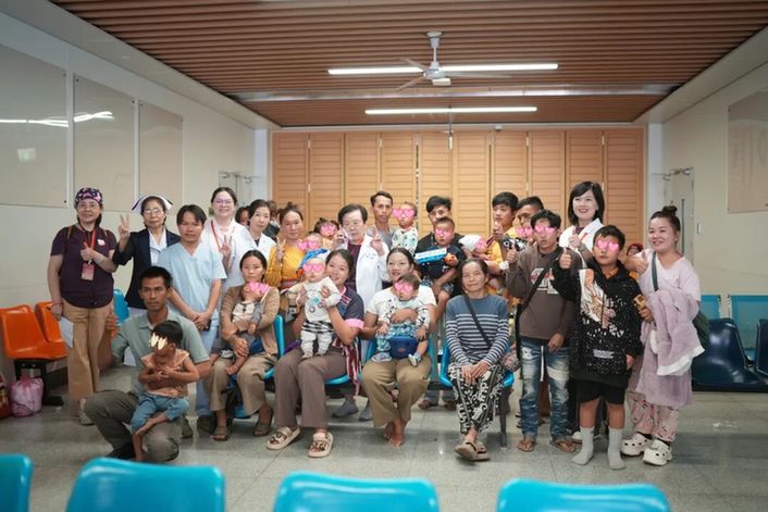 跨越山海,再筑澜湄合作新篇章——“母亲微笑行动”在老挝万象开展唇腭裂儿童义诊活动