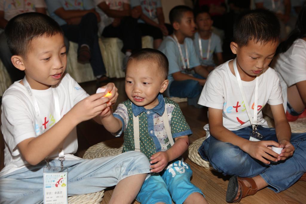 生意屡挫的李亚鹏,何以“嫣然”而“天使”?