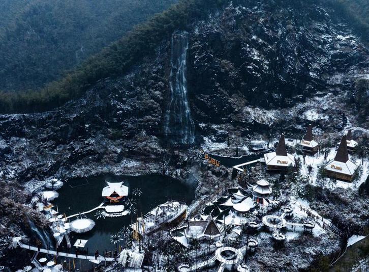 新春走基层丨夜宿乡村话共富