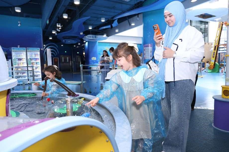 【组图】中外儿童北京欢度2026年“六一”国际儿童节 【组图】中外儿童北京欢度2026年“六一”国际儿童节