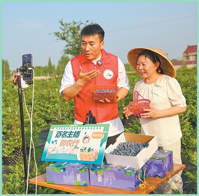 有计划、有组织开展大规模扶贫开发四十年—— 中国减贫经验成为重要国际公共产品