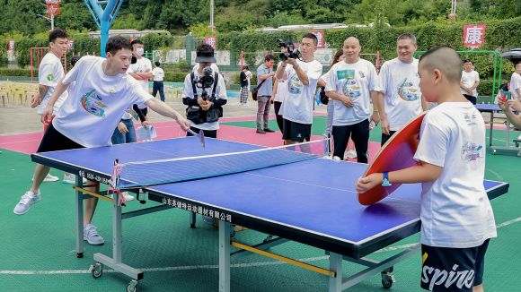 圆梦了！小学生大战亚运冠军 这场办在大山里的“亚运会”燃爆夏日