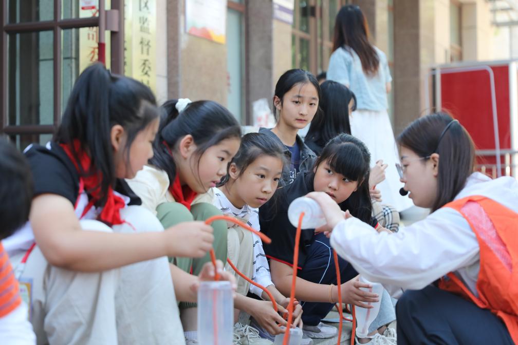 各地开展活动迎接全国防灾减灾日