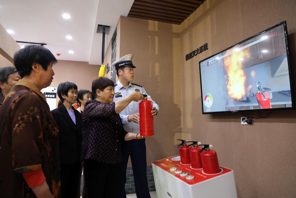 各地开展活动迎接全国防灾减灾日