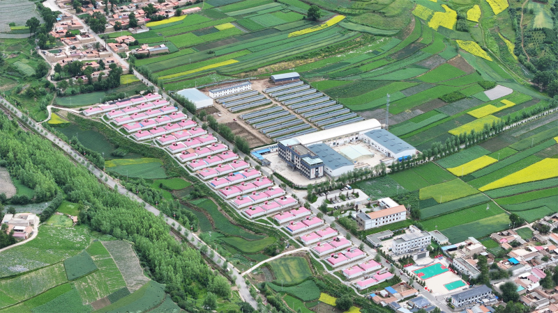 青春华章·重走西北角｜元古堆村：黄土坡上的“振兴刻度” 昔日贫困村的今日模样