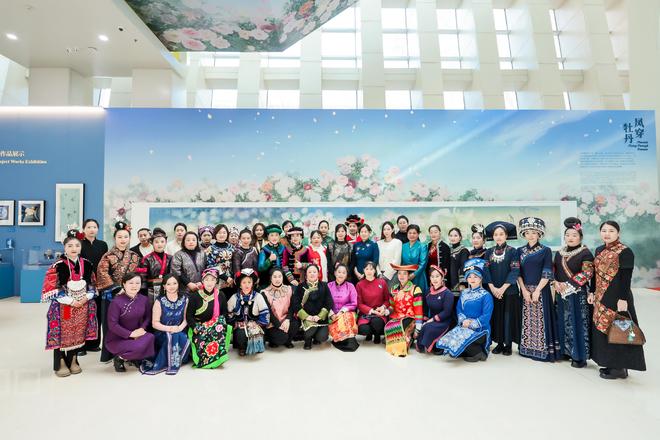 “天才妈妈”非遗传承与创新2025年度培训赋能活动举办 “天才妈妈”非遗传承与创新2025年度培训赋能活动举办