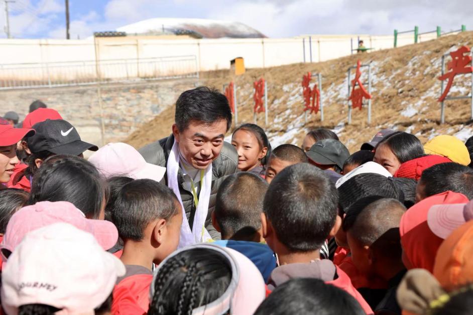 “公益领跑员”冯长林
