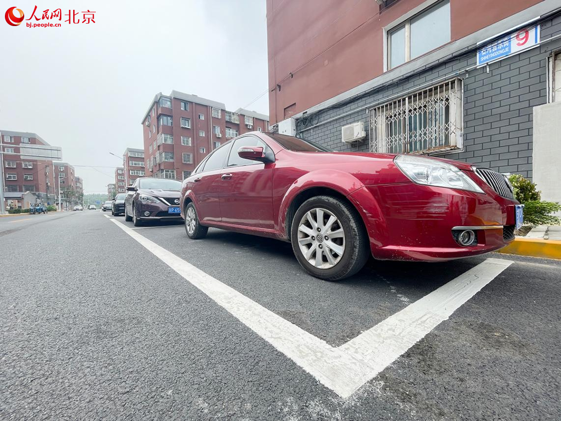 停车难!北京延庆一老旧小区改造后停车更难 111微信图片_20250922130631_214_12