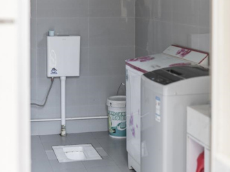 水润“她”世界:一滴水改变生活 ——“母亲水窖”25年公益实践纪实 水润“她”世界:一滴水改变生活 ——“母亲水窖”25年公益实践纪实