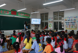 水润“她”世界:一滴水改变生活 ——“母亲水窖”25年公益实践纪实 水润“她”世界:一滴水改变生活 ——“母亲水窖”25年公益实践纪实